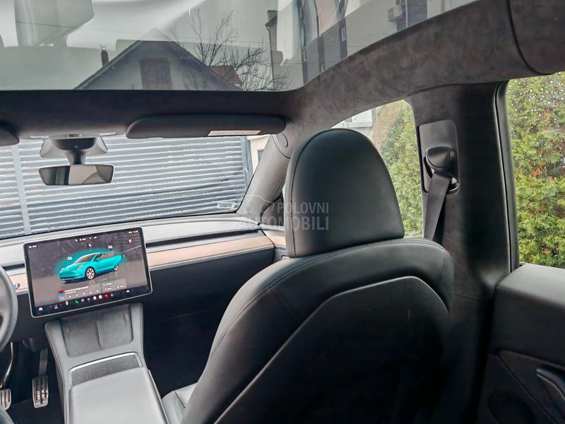 Tesla Model Y LongRangeDualmotor