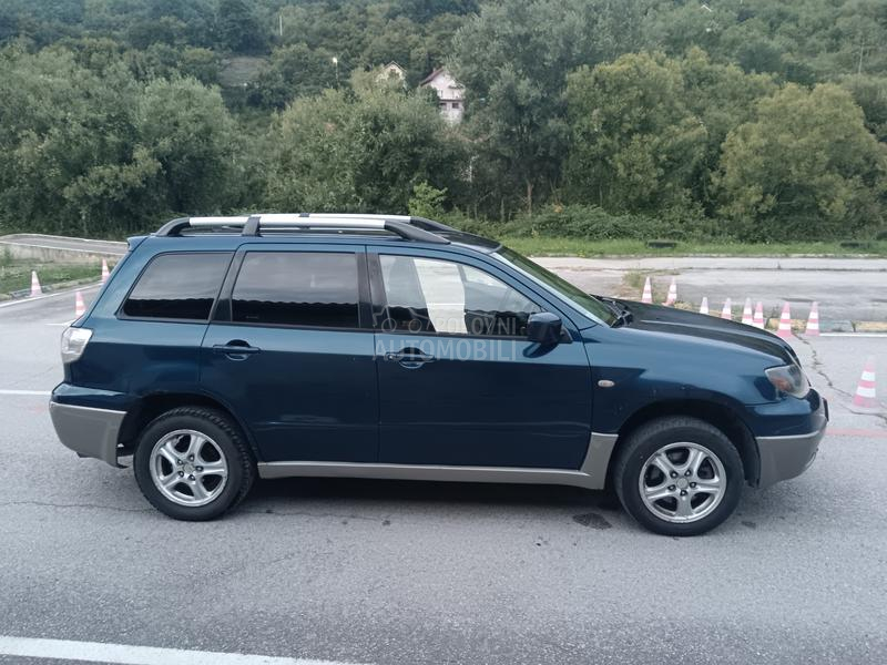 Mitsubishi Outlander 
