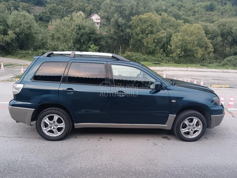 Mitsubishi Outlander 