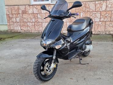 Gilera runner