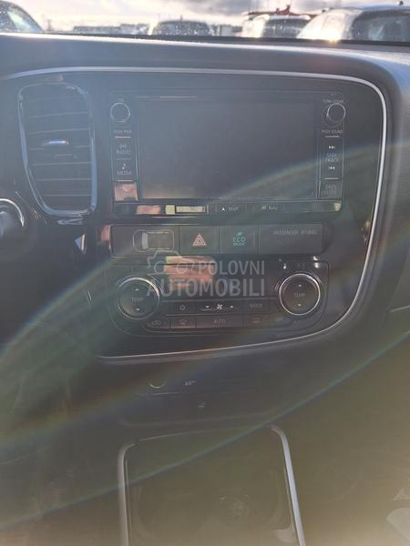 Mitsubishi Outlander 2,0 PHEV 4x4