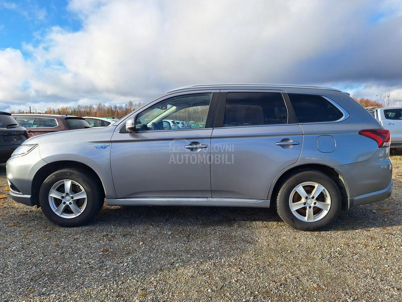 Mitsubishi Outlander 2,0 PHEV 4x4