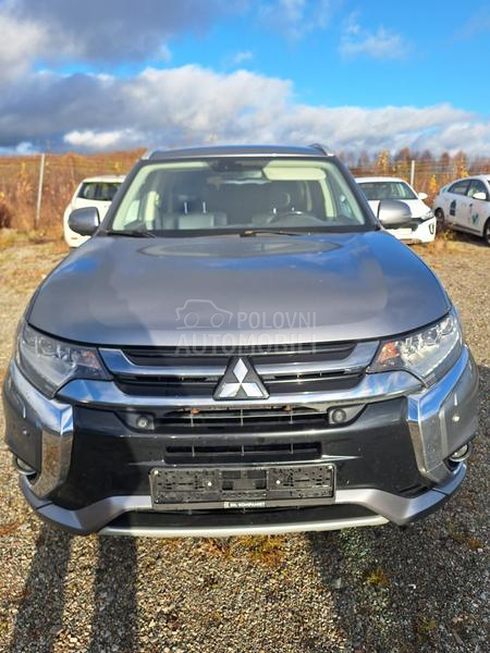 Mitsubishi Outlander 2,0 PHEV 4x4
