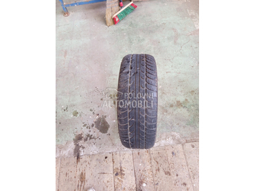 Goodyear 205/60 R16 Zimska