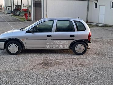 Opel Corsa B 