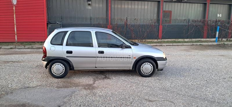 Opel Corsa B 