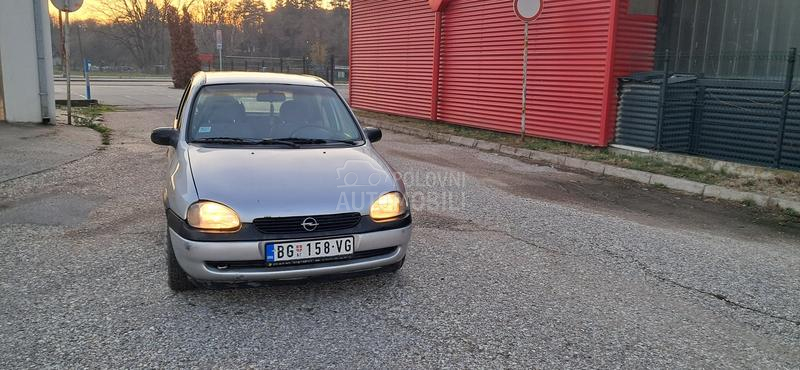 Opel Corsa B 