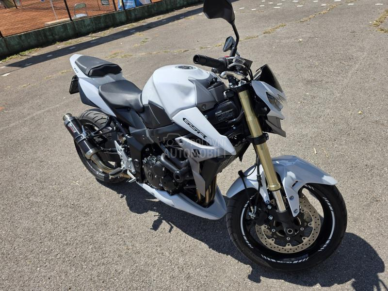 Suzuki GSR  P.E.R.F.E.K.T.A.N