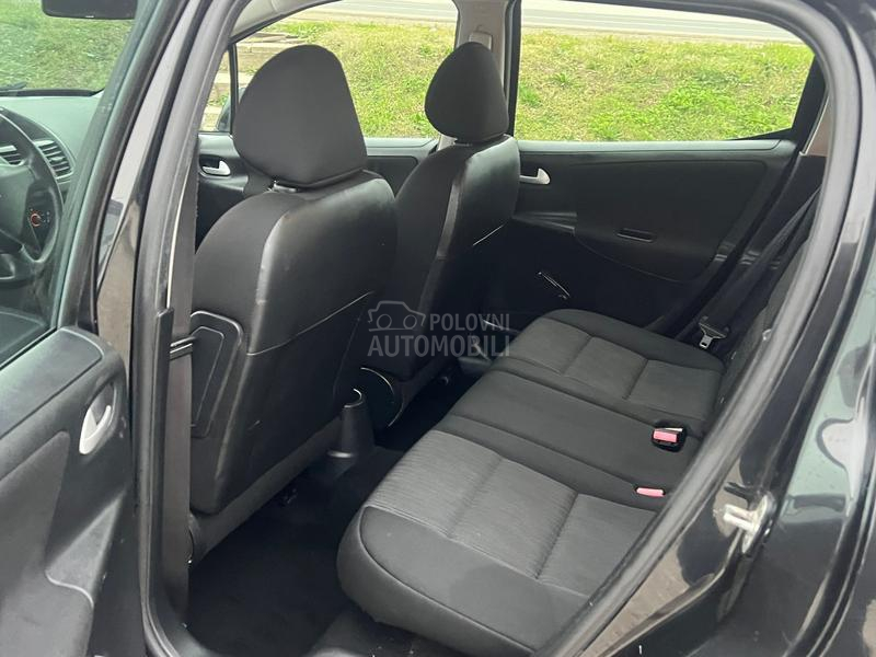 Peugeot 207 1.4 8v