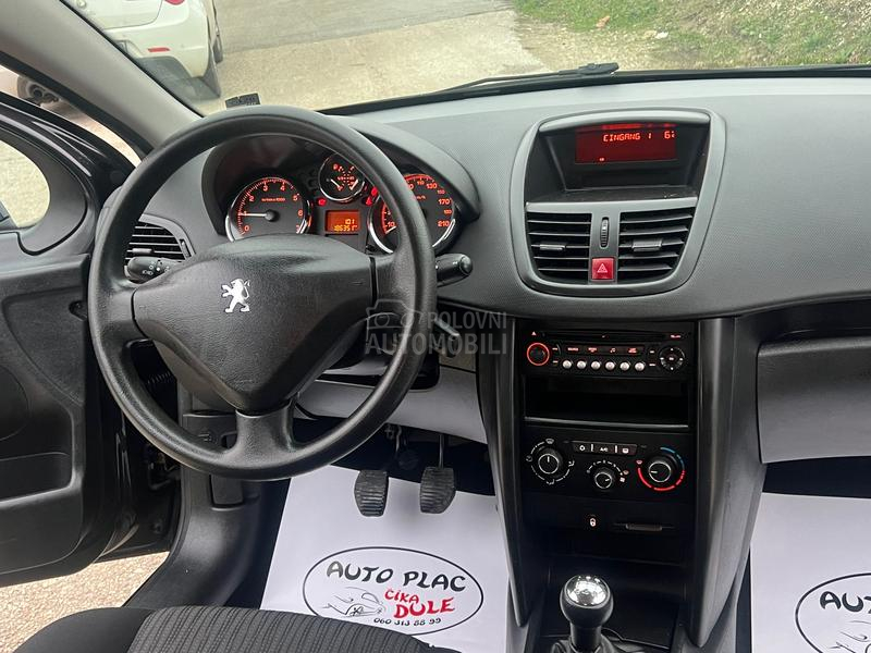 Peugeot 207 1.4 8v
