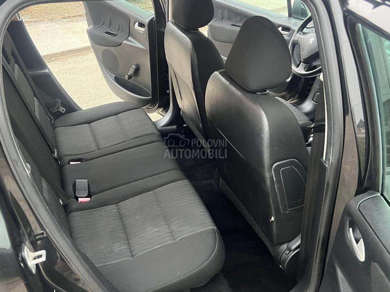 Peugeot 207 1.4 8v