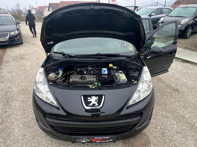 Peugeot 207 1.4 8v
