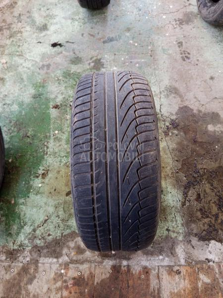 Hankook 225/40 R18 Zimska