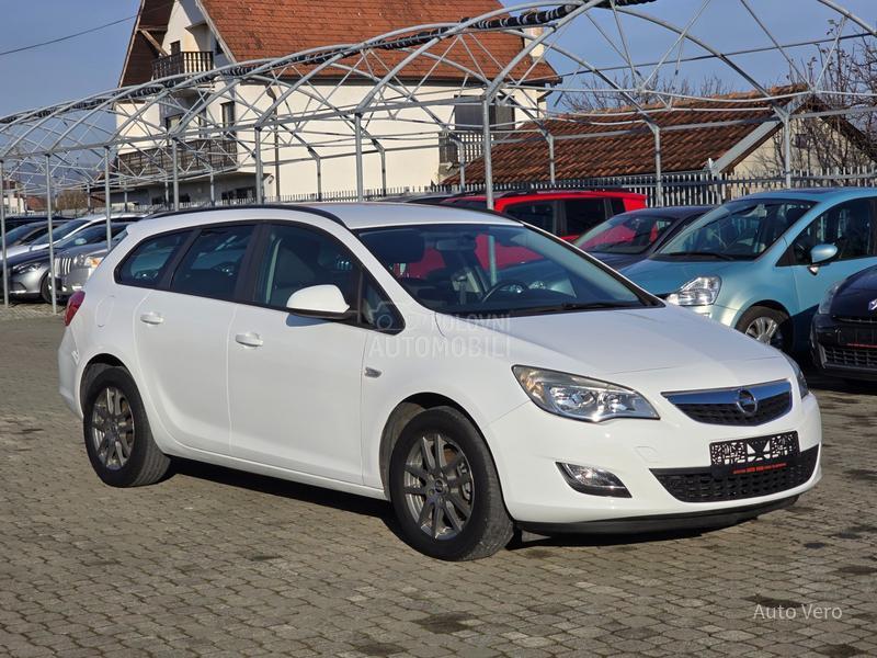 Opel Astra J 1.7 CDTI