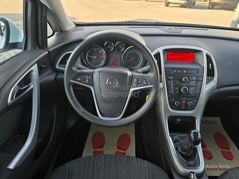 Opel Astra J 1.7 CDTI