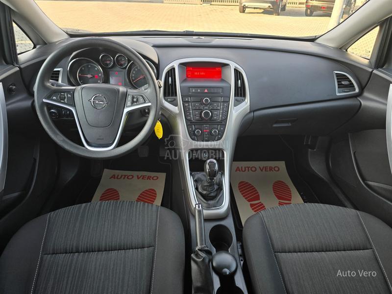 Opel Astra J 1.7 CDTI