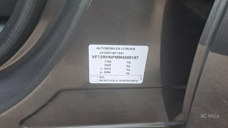 Citroen C3 Aircross 1.2PURE NAV LED USB