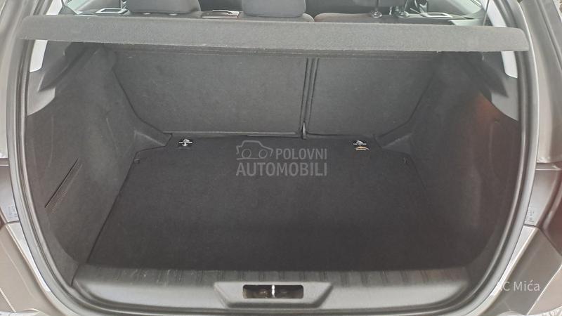 Peugeot 308 1.2 PURE NAV ALU LED