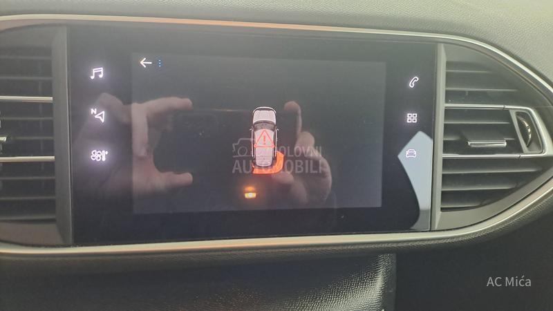 Peugeot 308 1.2 PURE NAV ALU LED