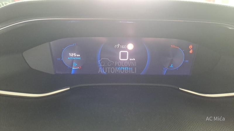 Peugeot 308 1.2 PURE NAV ALU LED