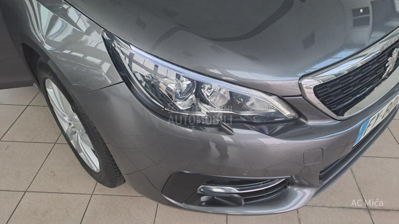 Peugeot 308 1.2 PURE NAV ALU LED