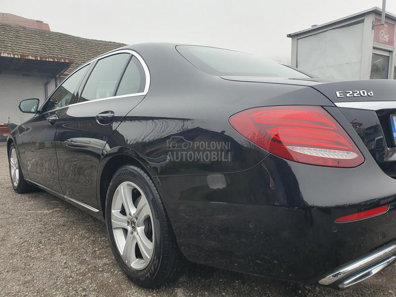 Mercedes Benz E 220 