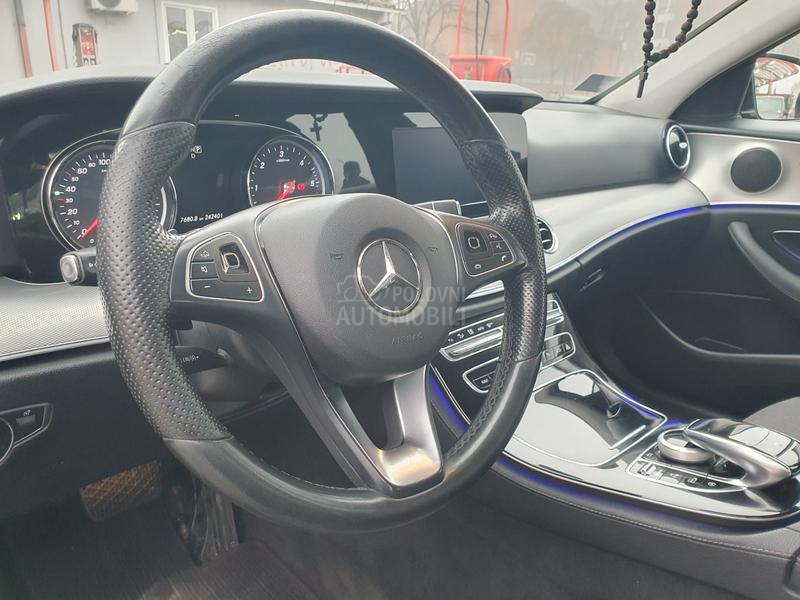 Mercedes Benz E 220 