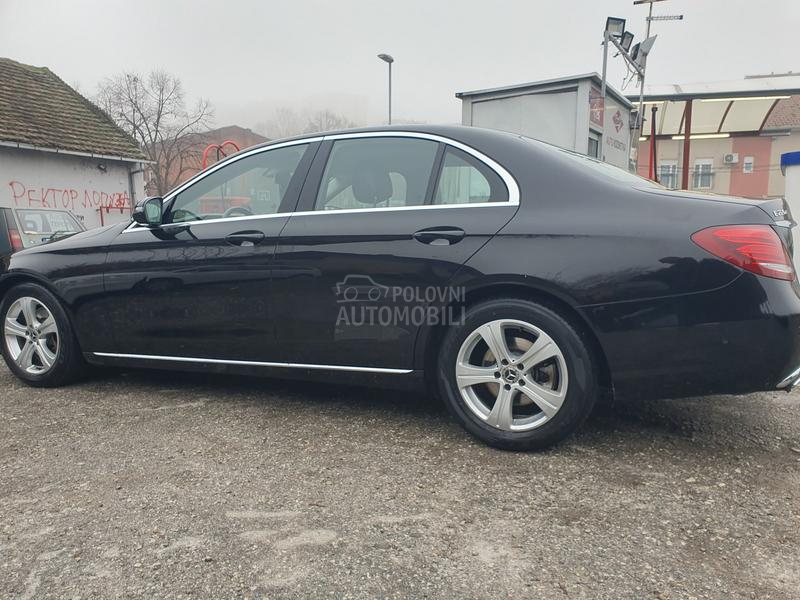 Mercedes Benz E 220 