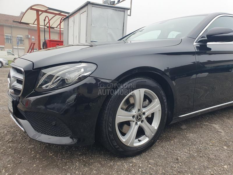 Mercedes Benz E 220 