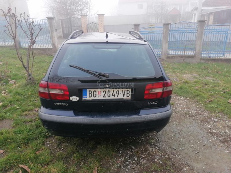 Volvo V40 