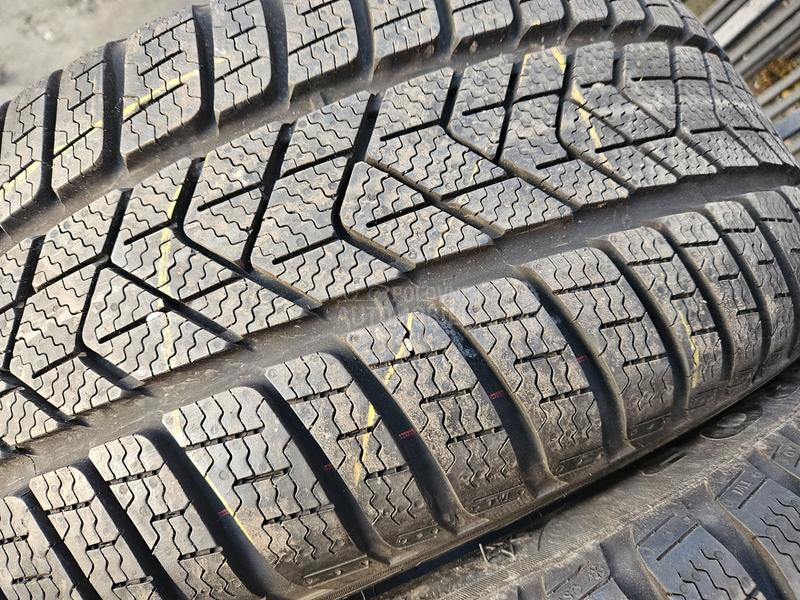 Pirelli 225/55 R17 Sve sezone