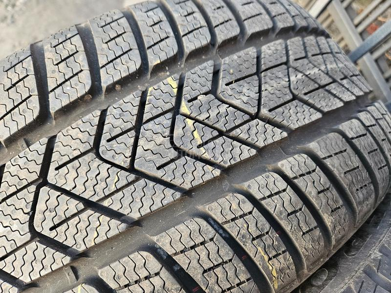 Pirelli 225/55 R17 Sve sezone