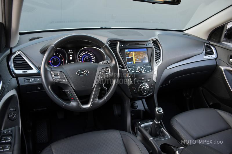 Hyundai Santa Fe 2.0 CRDI / 4x4 / CH