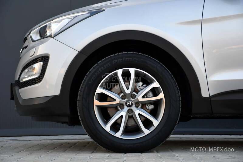 Hyundai Santa Fe 2.0 CRDI / 4x4 / CH
