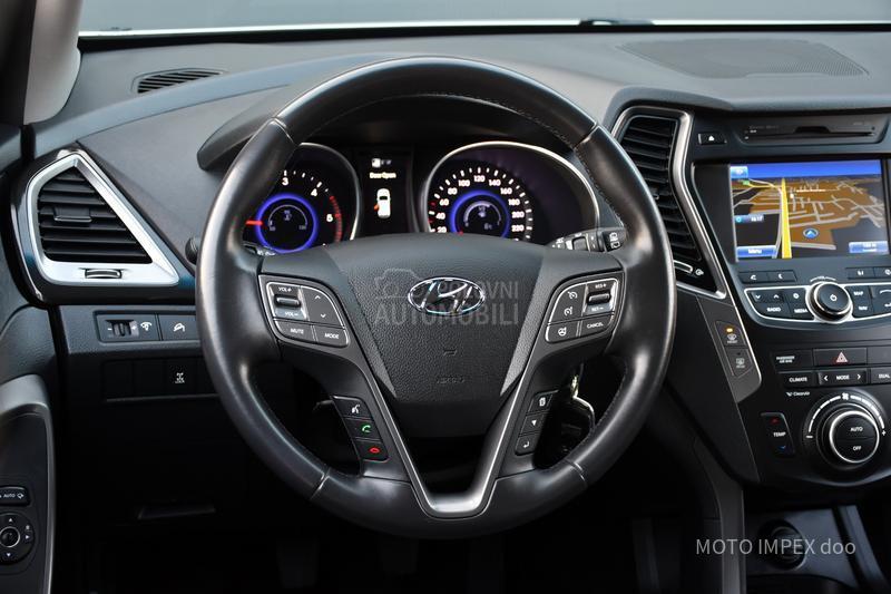 Hyundai Santa Fe 2.0 CRDI / 4x4 / CH