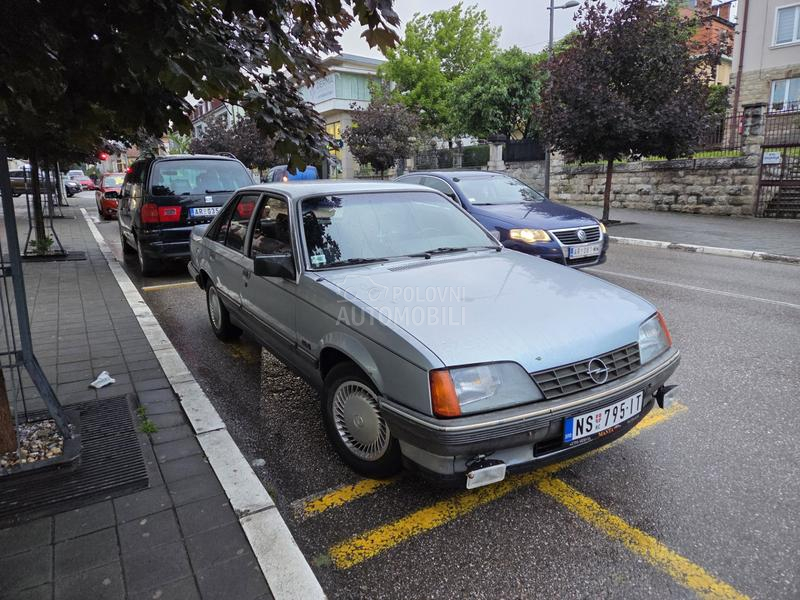 Opel Rekord 1.8 GLS
