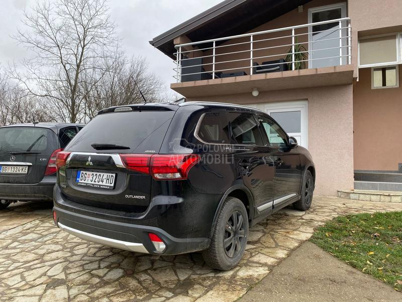 Mitsubishi Outlander 