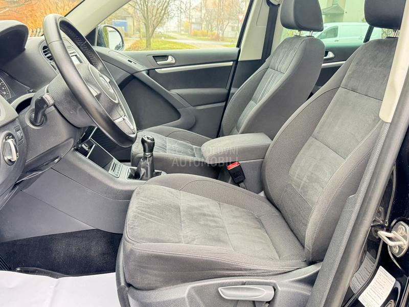 Volkswagen Tiguan HIGHLINE/LED/PANO