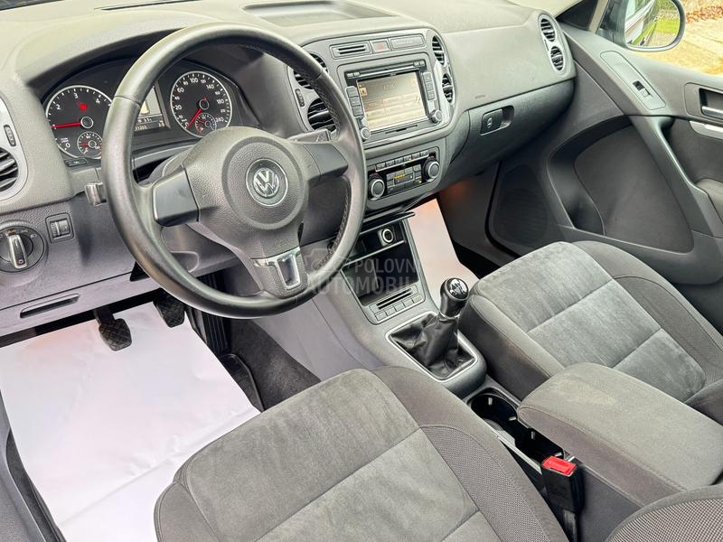Volkswagen Tiguan HIGHLINE/LED/PANO
