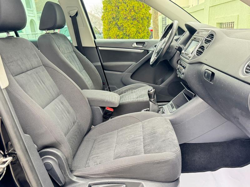 Volkswagen Tiguan HIGHLINE/LED/PANO