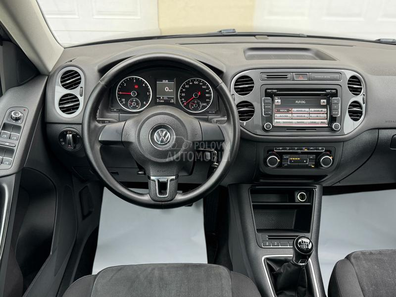Volkswagen Tiguan HIGHLINE/LED/PANO
