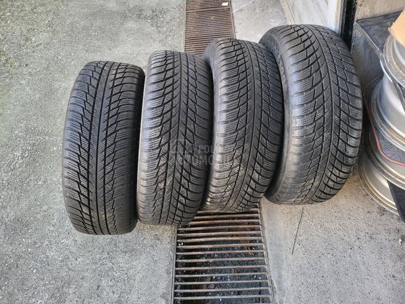 Bridgestone 205/65 R16 Zimska