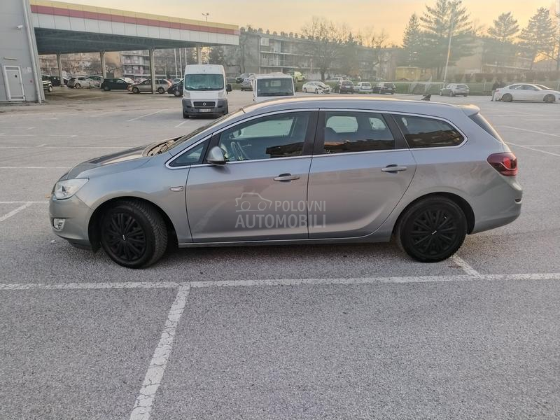 Opel Astra J 1.6 TURBO