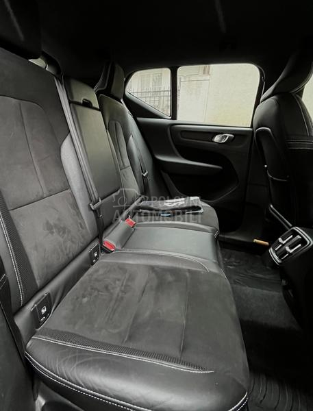 Volvo XC40 T5 AWD R Design