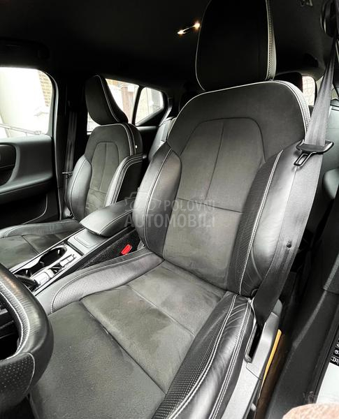 Volvo XC40 T5 AWD R Design