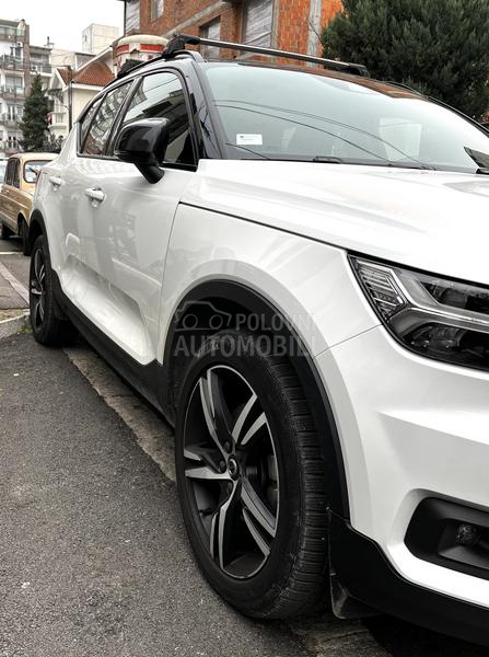 Volvo XC40 T5 AWD R Design