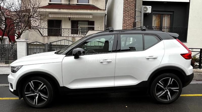 Volvo XC40 T5 AWD R Design