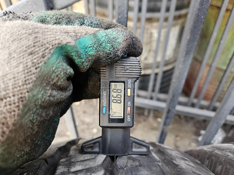 Continental 215/75 R16 Letnja