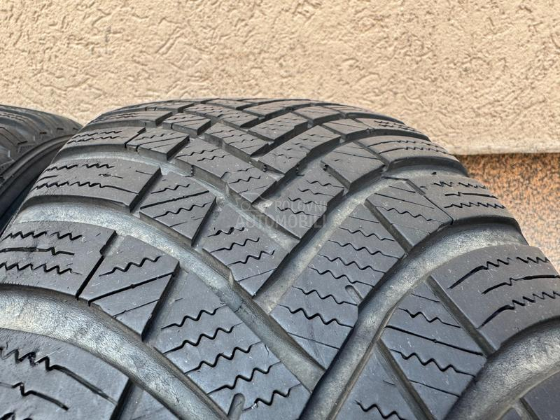 Hankook 195/55 R16 Zimska