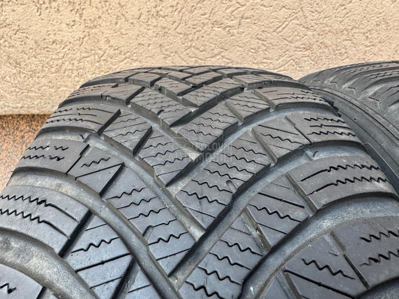 Hankook 195/55 R16 Zimska